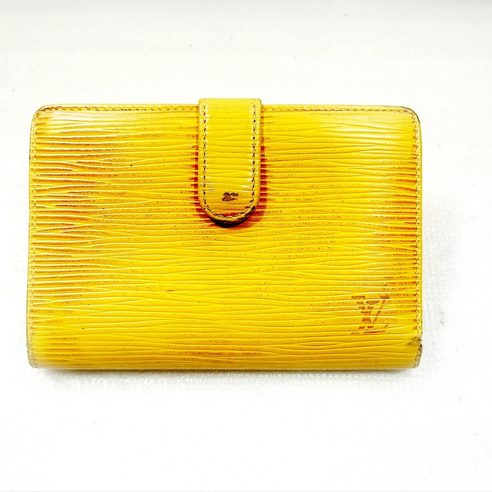 Louis Vuitton Epi Kiss Lock Wallet